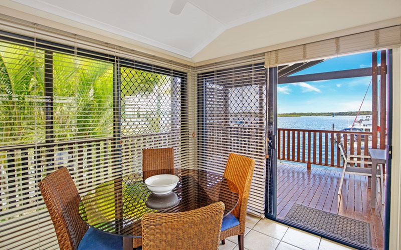 TCB-villas-dining-table